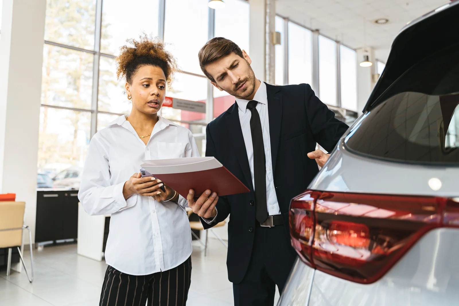 Independent used car consultation
